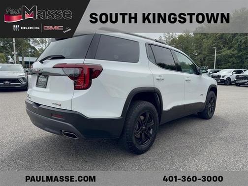 2023 GMC Acadia AWD AT4
