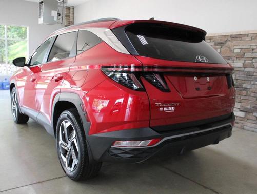 Red 2023 Hyundai TUCSON SEL