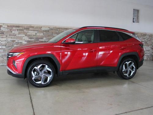 Red 2023 Hyundai TUCSON SEL