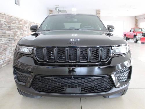 2024 Jeep Grand Cherokee Laredo