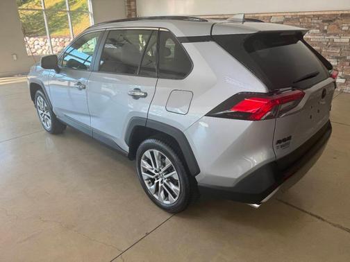 2022 Toyota RAV4 Limited