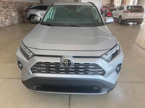 2022 Toyota RAV4 Limited
