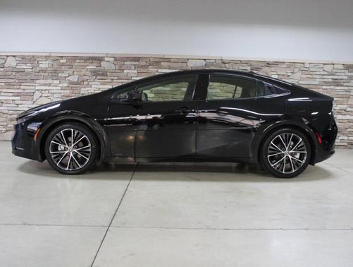 2024 Toyota Prius XLE