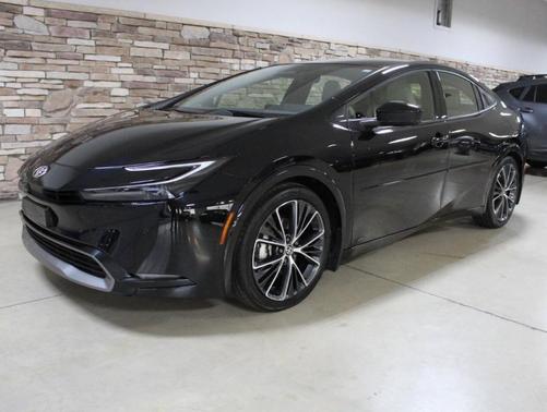 2024 Toyota Prius XLE