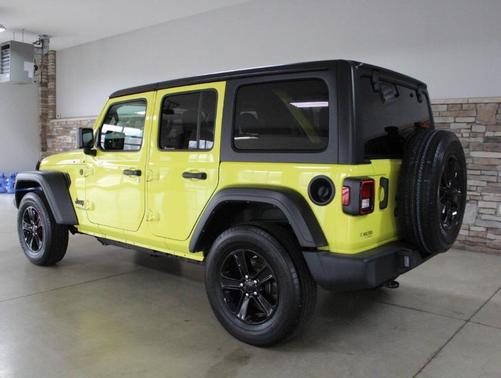 2022 Jeep Wrangler Unlimited Sport