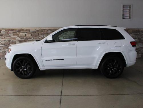2019 Jeep Grand Cherokee Laredo
