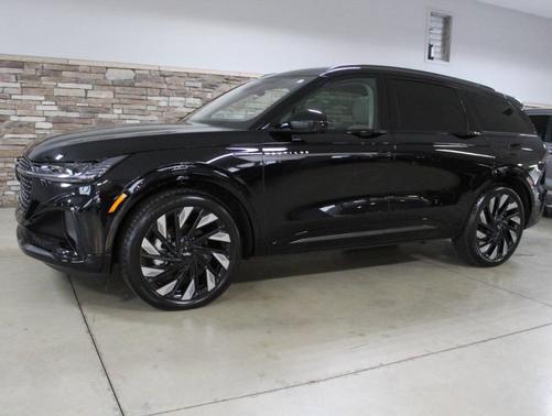 2025 Lincoln Nautilus Reserve