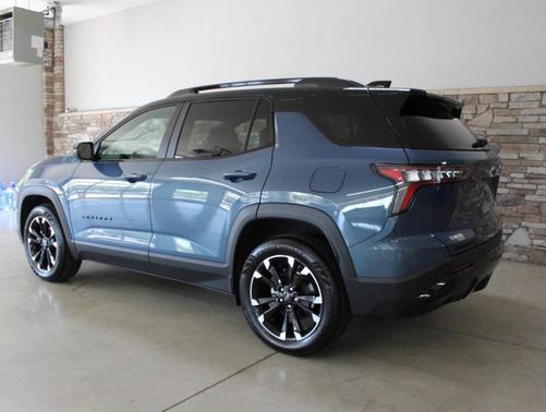 Blue 2025 Chevrolet Equinox RS