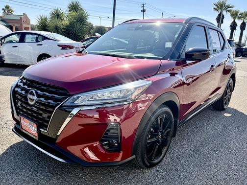 2024 Nissan Kicks SR