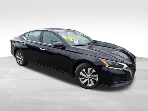 Black 2025 Nissan Altima S