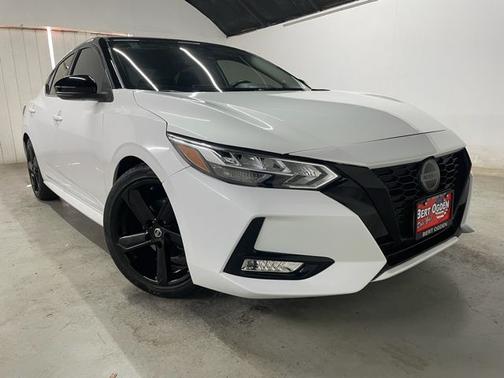 White 2023 Nissan Sentra SR