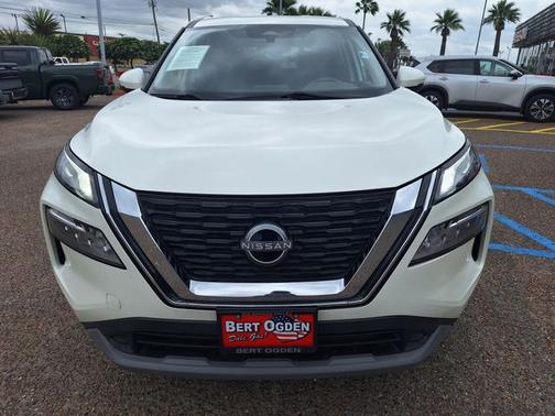 White 2023 Nissan Rogue SV