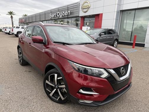 2022 Nissan Rogue Sport SL