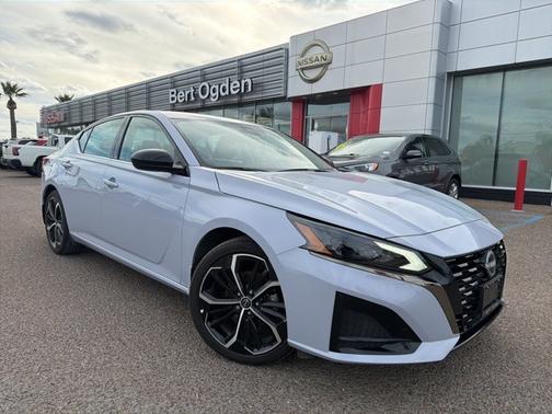 2025 Nissan Altima SR