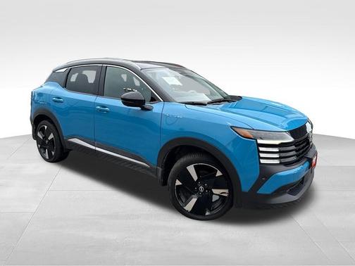 2t Ice Blk Roof 2025 Nissan Kicks SR