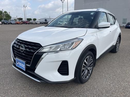 2022 Nissan Kicks SV