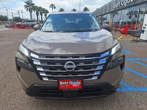Baja Storm 2024 Nissan Rogue SV