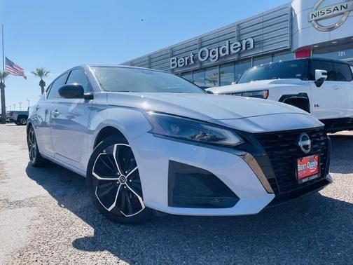2023 Nissan Altima 2.5 SR