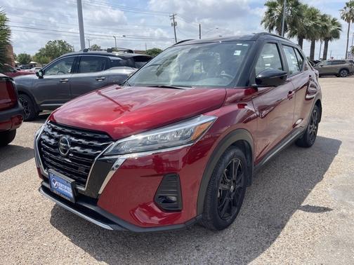2021 Nissan Kicks SR