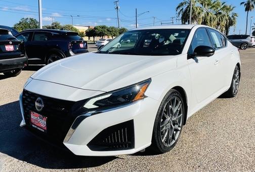 2023 Nissan Altima 2.0 SR
