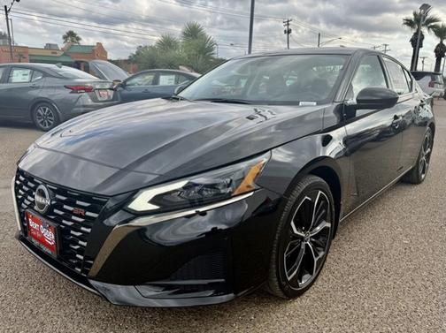 2025 Nissan Altima SR