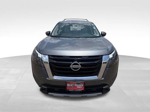 Gun Metallic 2025 Nissan Pathfinder SL