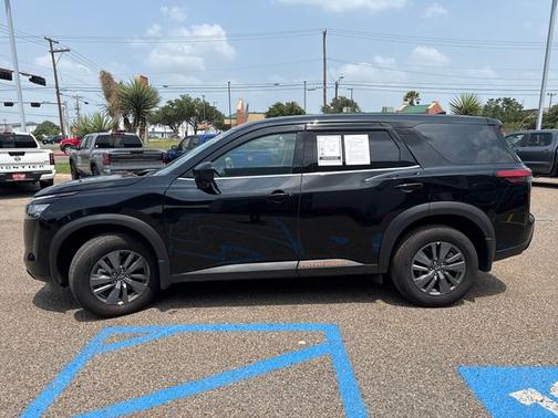 Black 2026 Nissan Pathfinder S