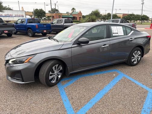 Gun Metallic 2025 Nissan Altima S