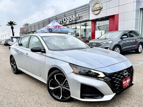 2023 Nissan Altima 2.5 SR