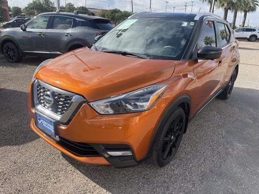 2020 Nissan Kicks SR