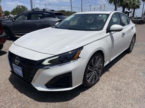 2024 Nissan Altima 2.5 SL