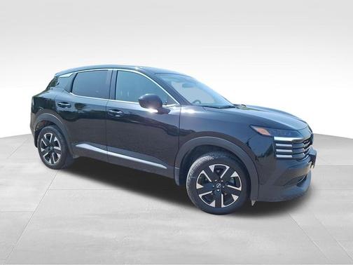 Super Black 2025 Nissan Kicks SV
