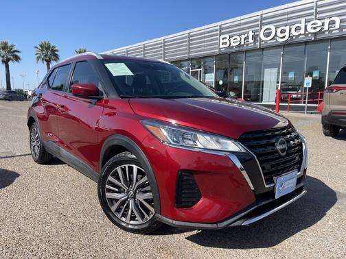 2022 Nissan Kicks SV
