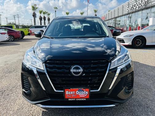 2024 Nissan Kicks S