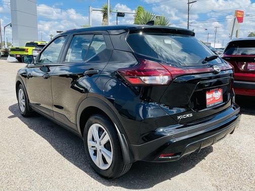 2024 Nissan Kicks S