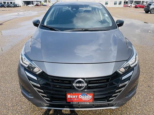 2024 Nissan Versa 1.6 S