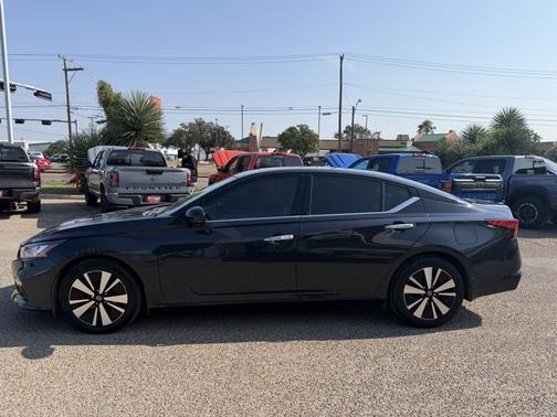 2022 Nissan Altima 2.5 SL