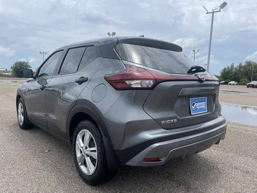 2024 Nissan Kicks S