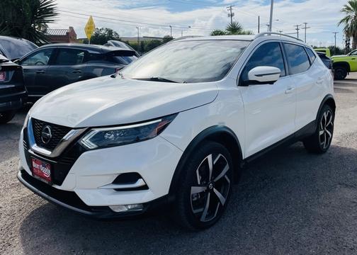 2022 Nissan Rogue Sport SL