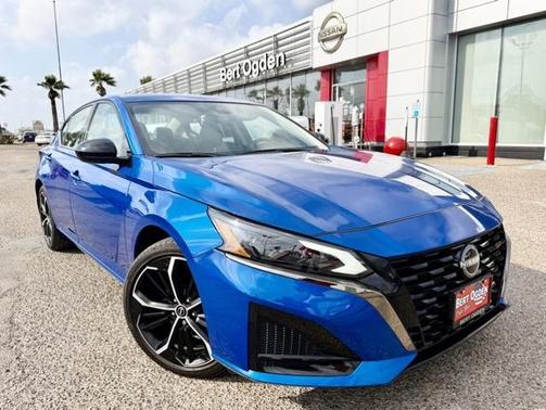 2025 Nissan Altima SR