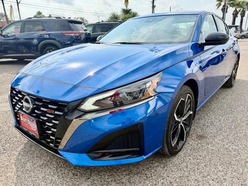 2025 Nissan Altima SR