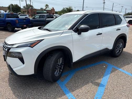 Glacier White 2024 Nissan Rogue S