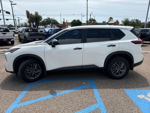 Glacier White 2024 Nissan Rogue S