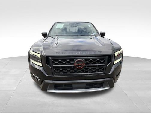 Black 2024 Nissan Frontier PRO-4X