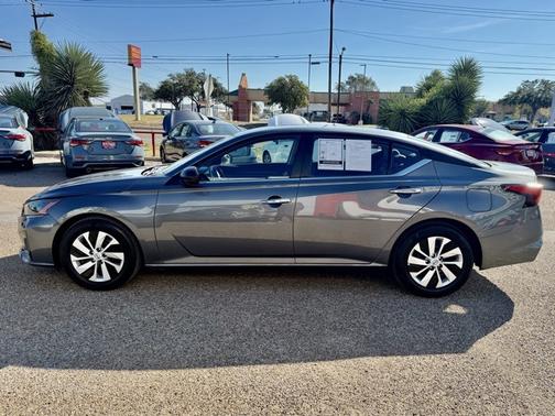 2025 Nissan Altima S