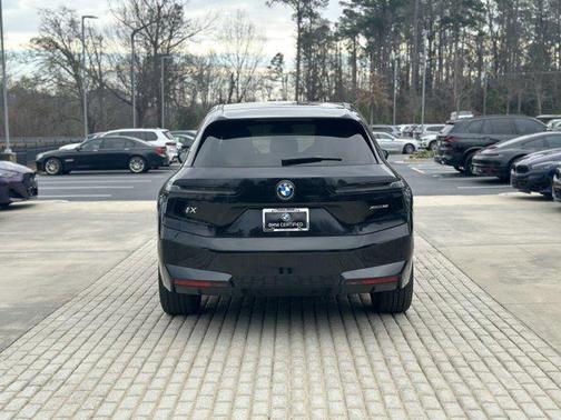 2025 BMW iX xDrive50