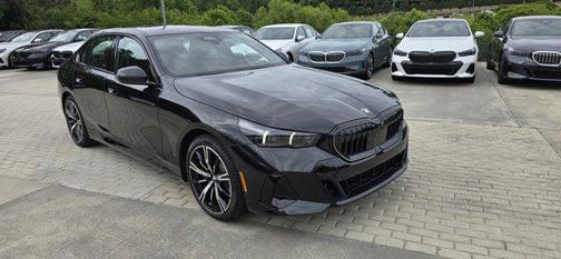 Black Sapphire Metallic 2026 BMW 530 530i