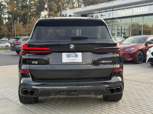 2024 BMW X5 M60i