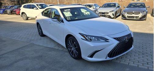 2023 Lexus ES 350 Base