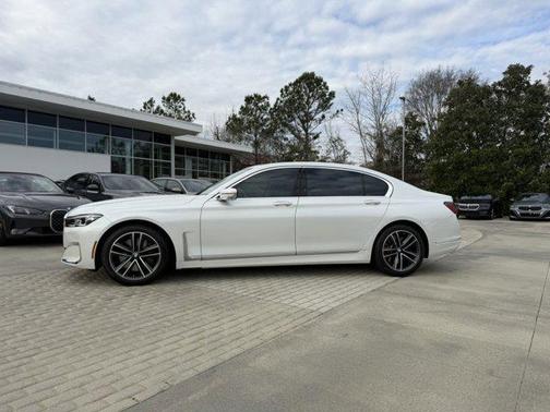 2021 BMW 750 i xDrive